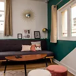 Appartement Duplex Sur Cour, Rue Caponière *
