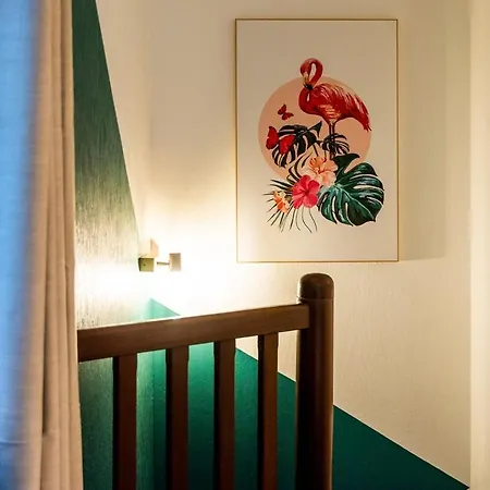 Duplex Sur Cour, Rue Caponiere Apartment