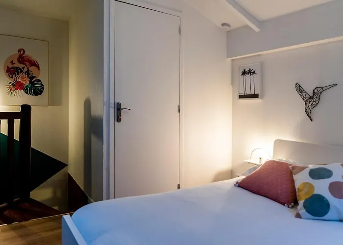 Apartamento Duplex Sur Cour, Rue Caponiere *