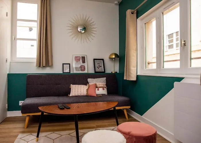 アパート Duplex Sur Cour, Rue Caponiere *